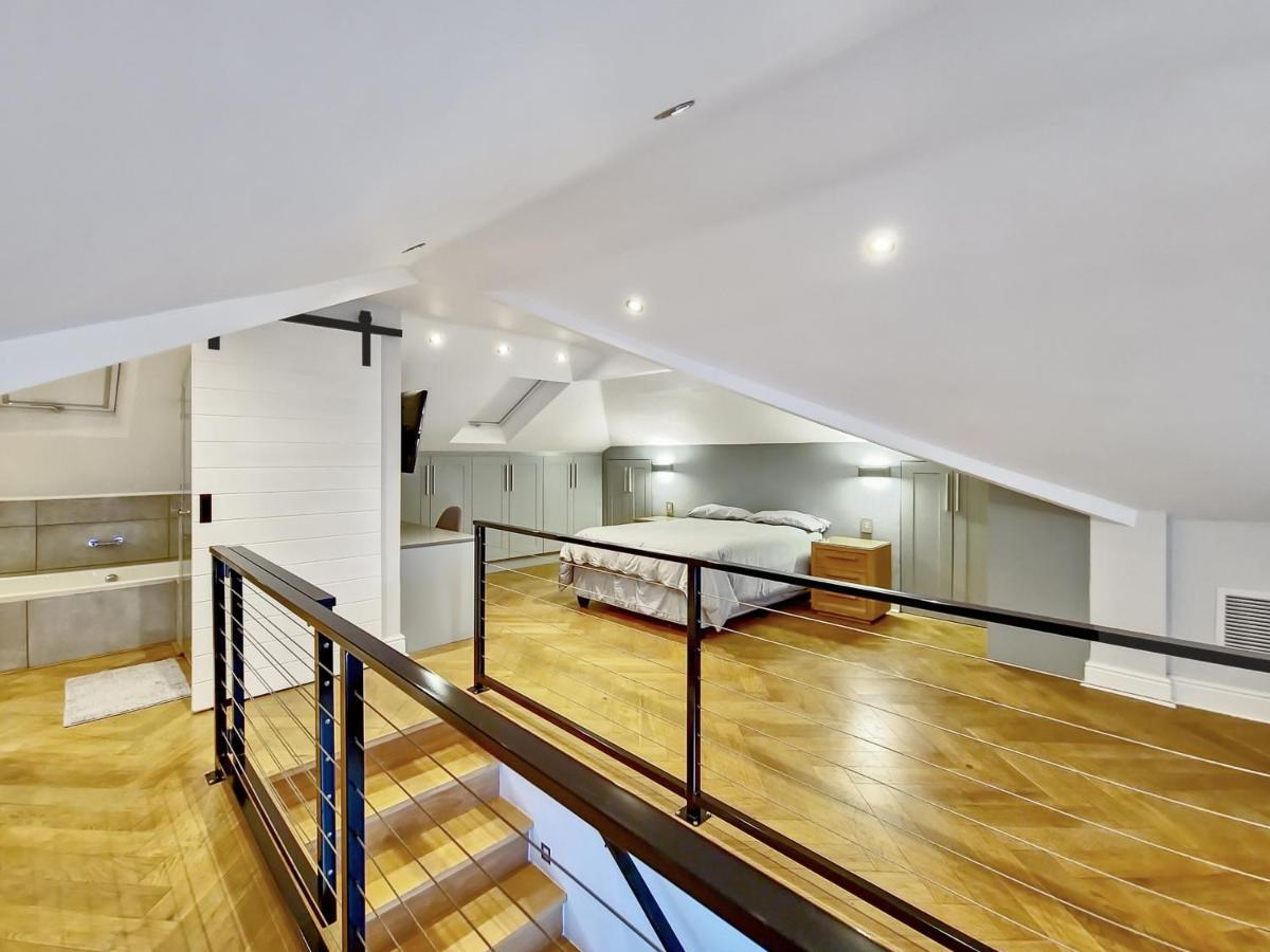 8 - Virginia Avenue Cape Town
